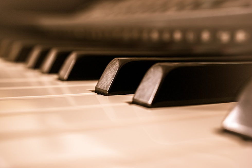 Capetonians enjoy a free piano concert on Table Mountain